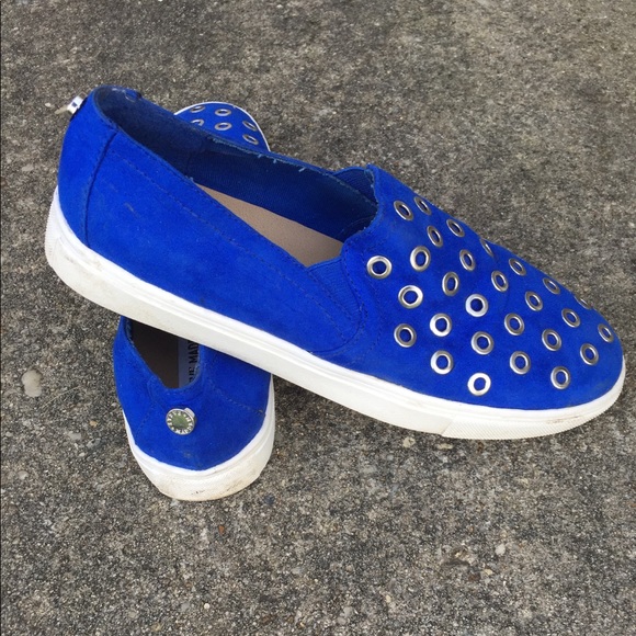 Steve Madden Slip-ons - Picture 5 of 8